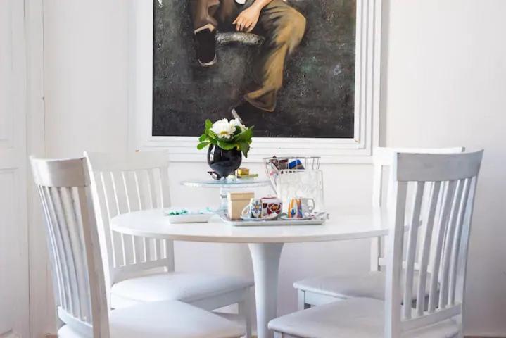 Vesuvius Suite - Elegante Appartamento In Centro เนเปิลส์ ภายนอก รูปภาพ